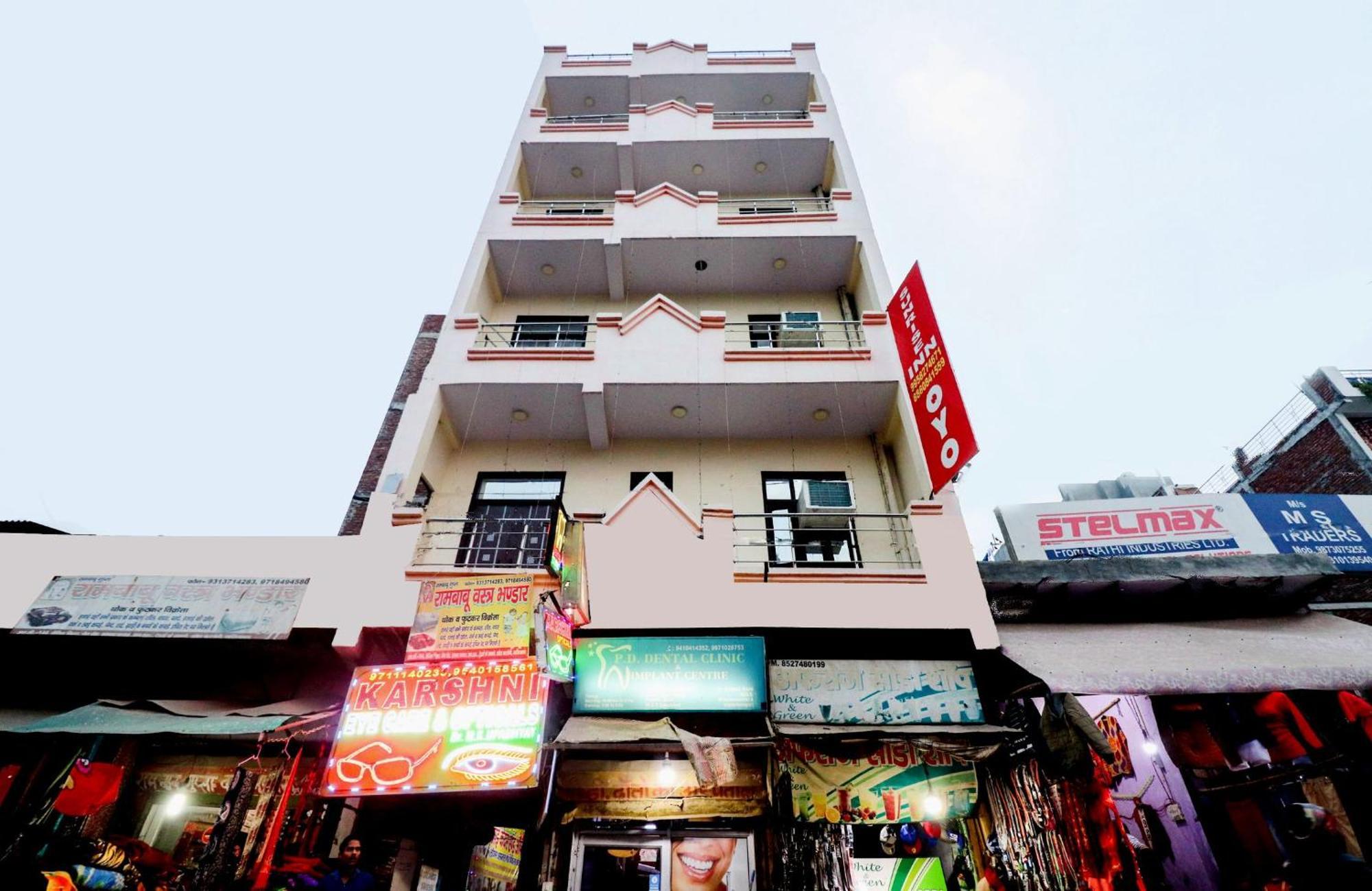 Hotel O Sunrise Inn Indirapuram Exteriör bild