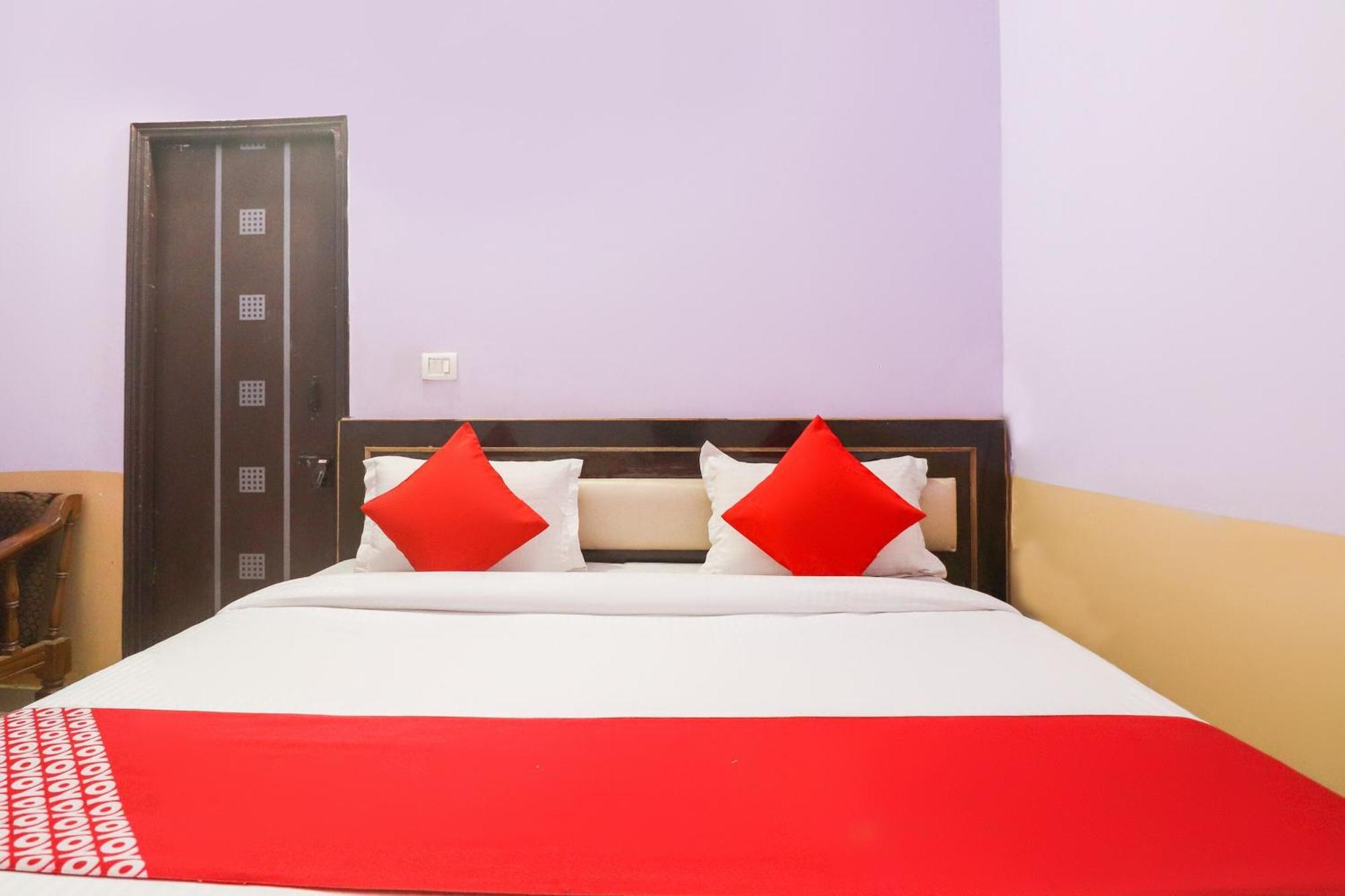 Hotel O Sunrise Inn Indirapuram Exteriör bild