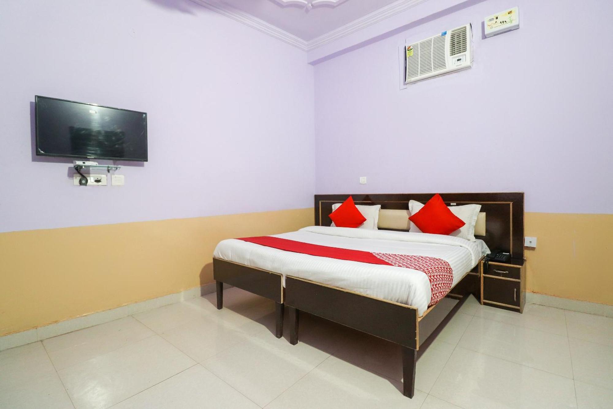 Hotel O Sunrise Inn Indirapuram Exteriör bild