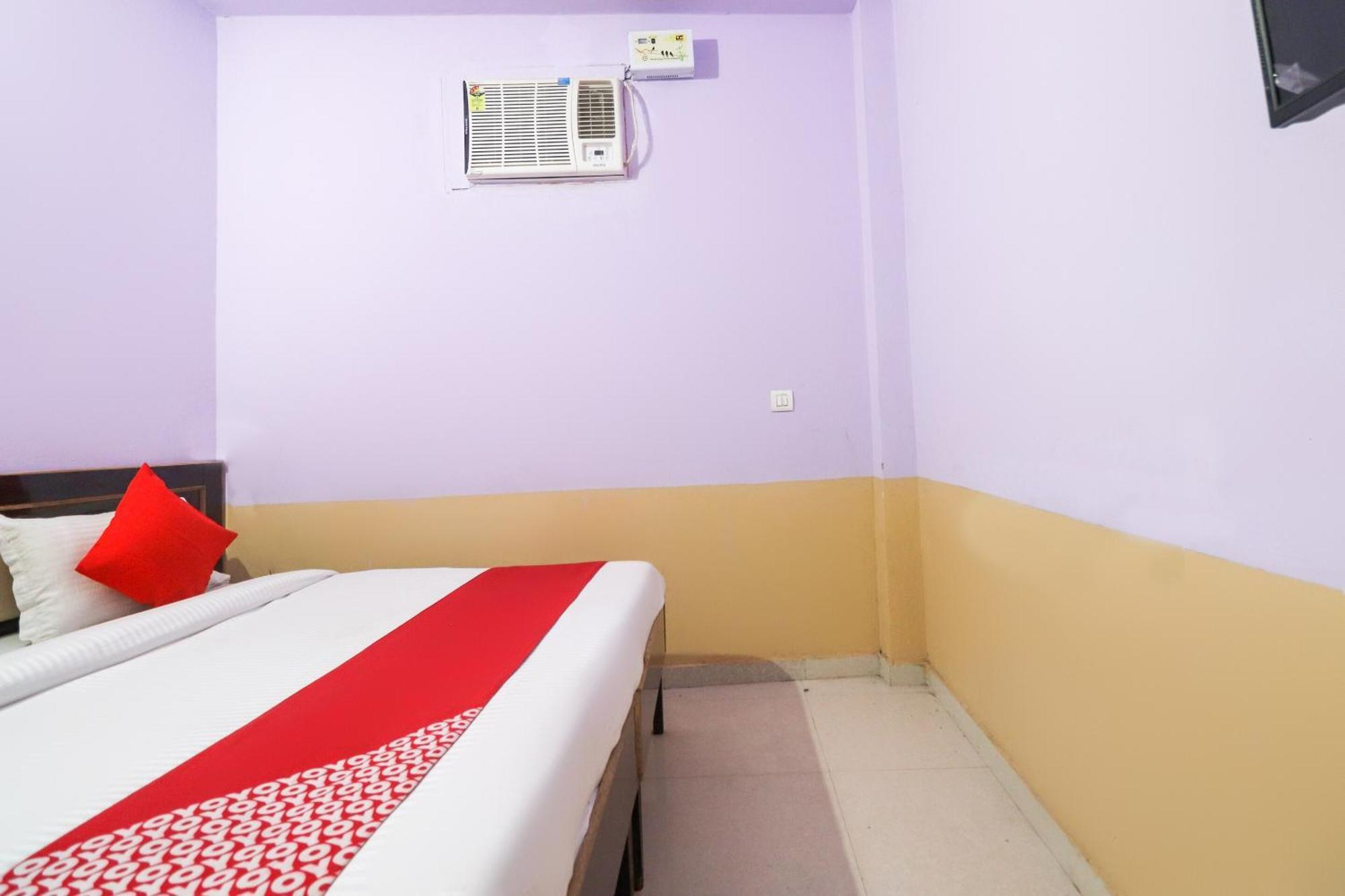 Hotel O Sunrise Inn Indirapuram Exteriör bild
